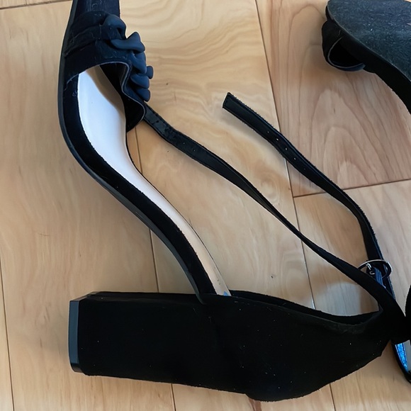 Nicole Miller black 7 1/2 heels - Picture 4 of 5